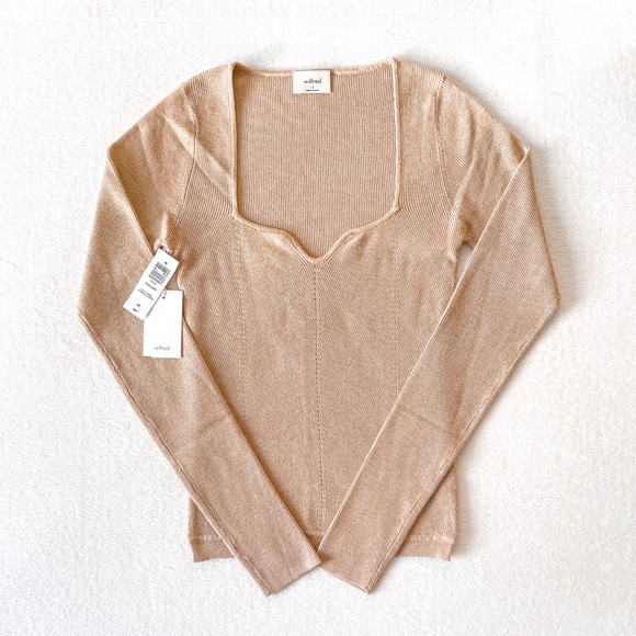 Aritzia Tops - Wilfred Tuscany Top (Soft Camel)